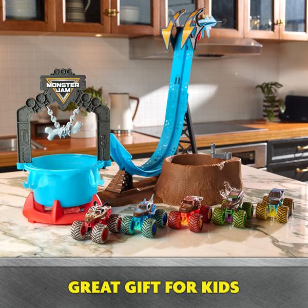 Monster Jam Truck Mud Blasters Truck Wash Playset