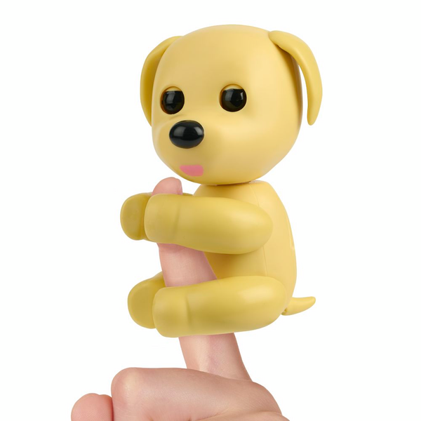 Fingerlings Adopt Me! Dog, Interactive Pet