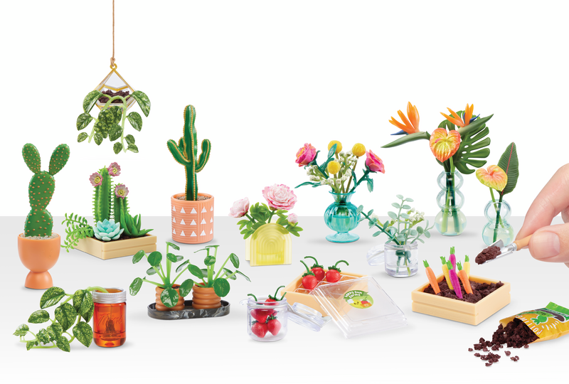 MGA’s Miniverse Make It Mini Botanicals