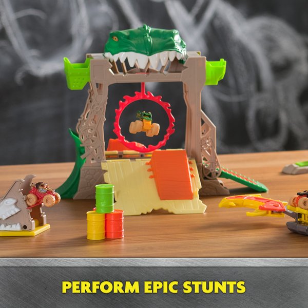 Monster Jam Mini Dragon Dungeon of Doom Playset